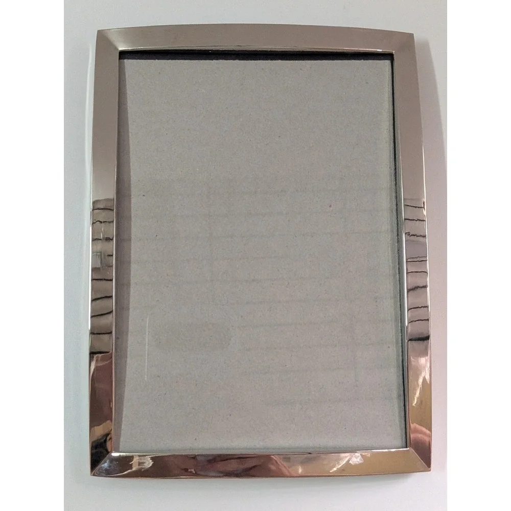 Crate & Barrel Umbra Eliza Silver Shiny 5x7 Photo Frame Modern Metal 448-478
